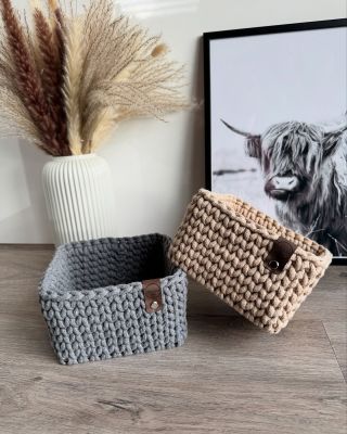 Hranaté košíky v barvě tmavá šedá a karamel ☺️ #hackovani #hackovanykosik #kosik #handmade #rucniprace #vyrobenovcesku...